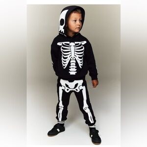 H&M Halloween Skeleton 2-Piece Sweatsuit Sweatshirt Pants 2Y 🎃